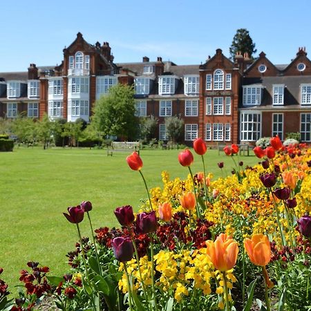 Newnham College - University Of Cambridge Exterior foto