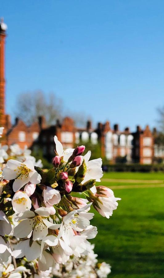 Newnham College - University Of Cambridge Exterior foto