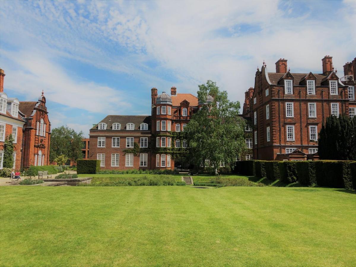 Newnham College - University Of Cambridge Exterior foto